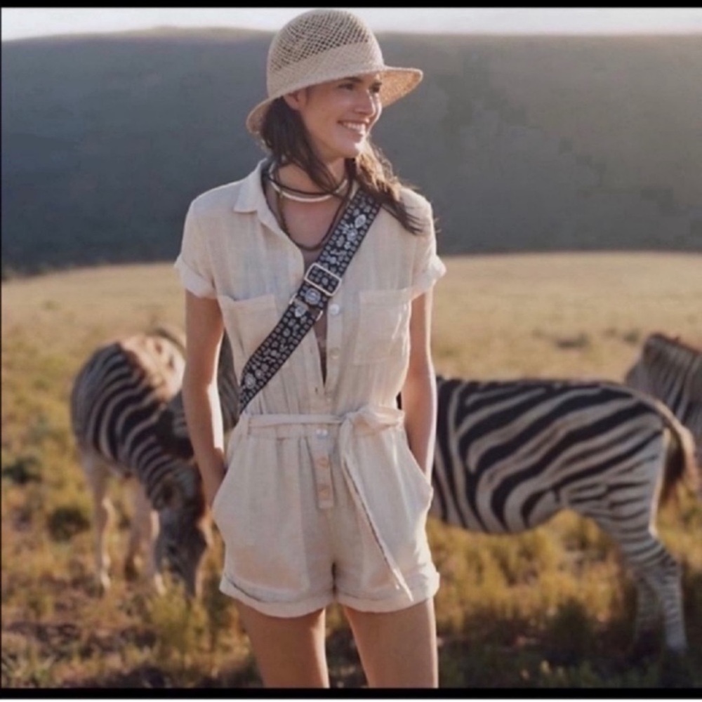Anthropologie Cloth and Stone Safari Linen Jumper s L